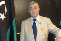 أبو سهمين: وظيفة &quot;ليون&quot; في الإمارات تضرب نزاهته وحياده